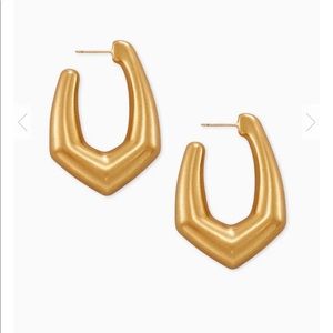 Kendra Scott Jewelry - Kendra scott gold kaia hoop earrings new! Kendra Scott Jewelry - Kendra scott gold kaia hoop earrings new!